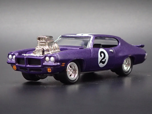 1971 71 PONTIAC GTO PURPLE 1/64 SCALE COLLECTIBLE DIORAMA DIECAST MODEL CAR