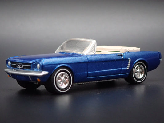 1965 65 FORD MUSTANG CONVERTIBLE BLUE 1:64 SCALE DIORAMA DIECAST MODEL CAR