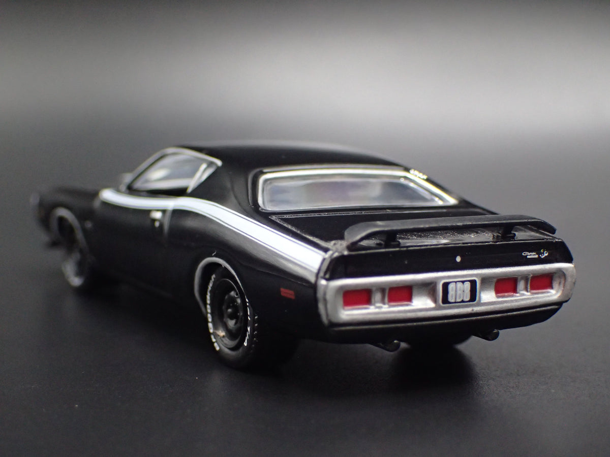 1971 71 DODGE CHARGER SUPER BEE BLACK 1:64 SCALE DIORAMA DIECAST MODEL CAR