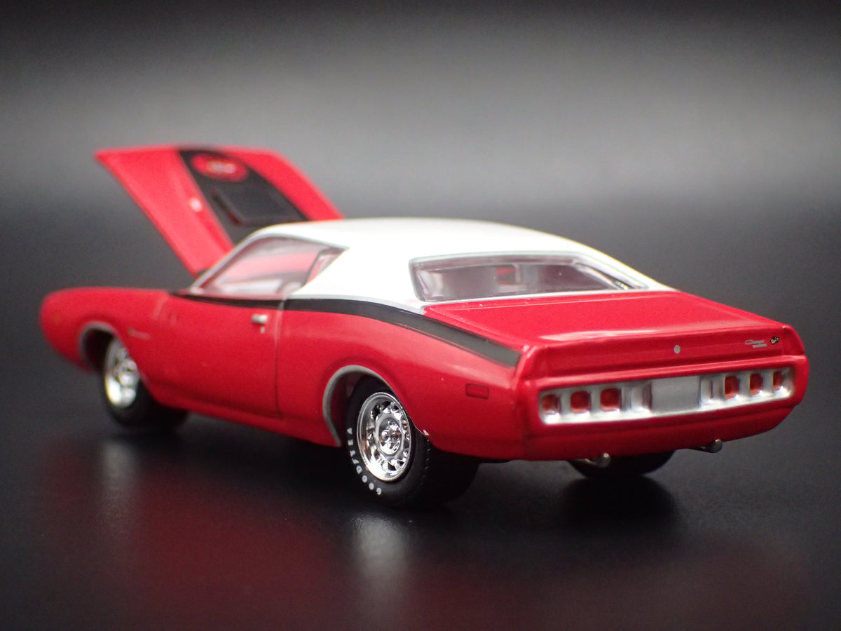 1971 71 DODGE CHARGER SUPER BEE RED 1:64 SCALE DIORAMA DIECAST MODEL CAR