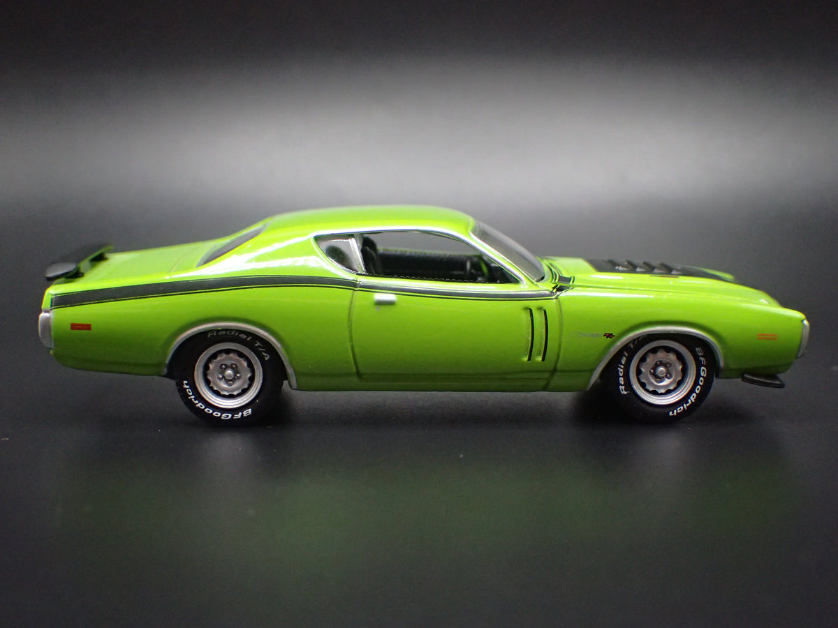 1971 71 DODGE CHARGER RT GREEN 1:64 SCALE COLLECTIBLE DIECAST MODEL CAR