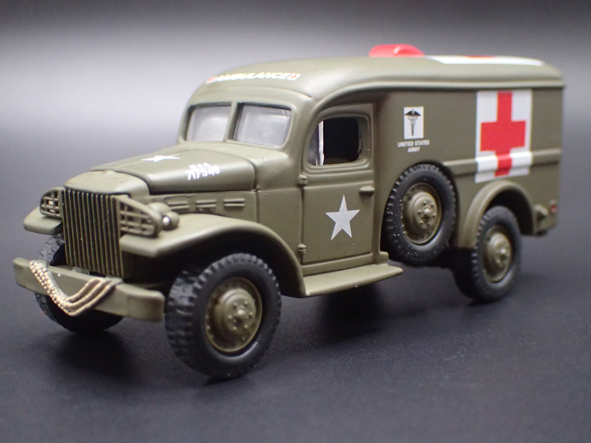 WWII GMC WC54 ARMY MILITARY AMBULANCE RARE 1:64 SCALE DIORAMA DIECAST MODEL CAR