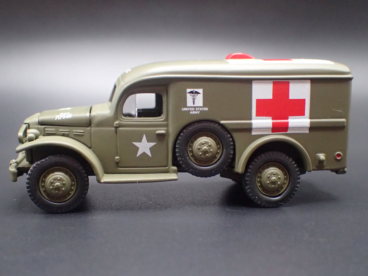 WWII GMC WC54 ARMY MILITARY AMBULANCE RARE 1:64 SCALE DIORAMA DIECAST MODEL CAR