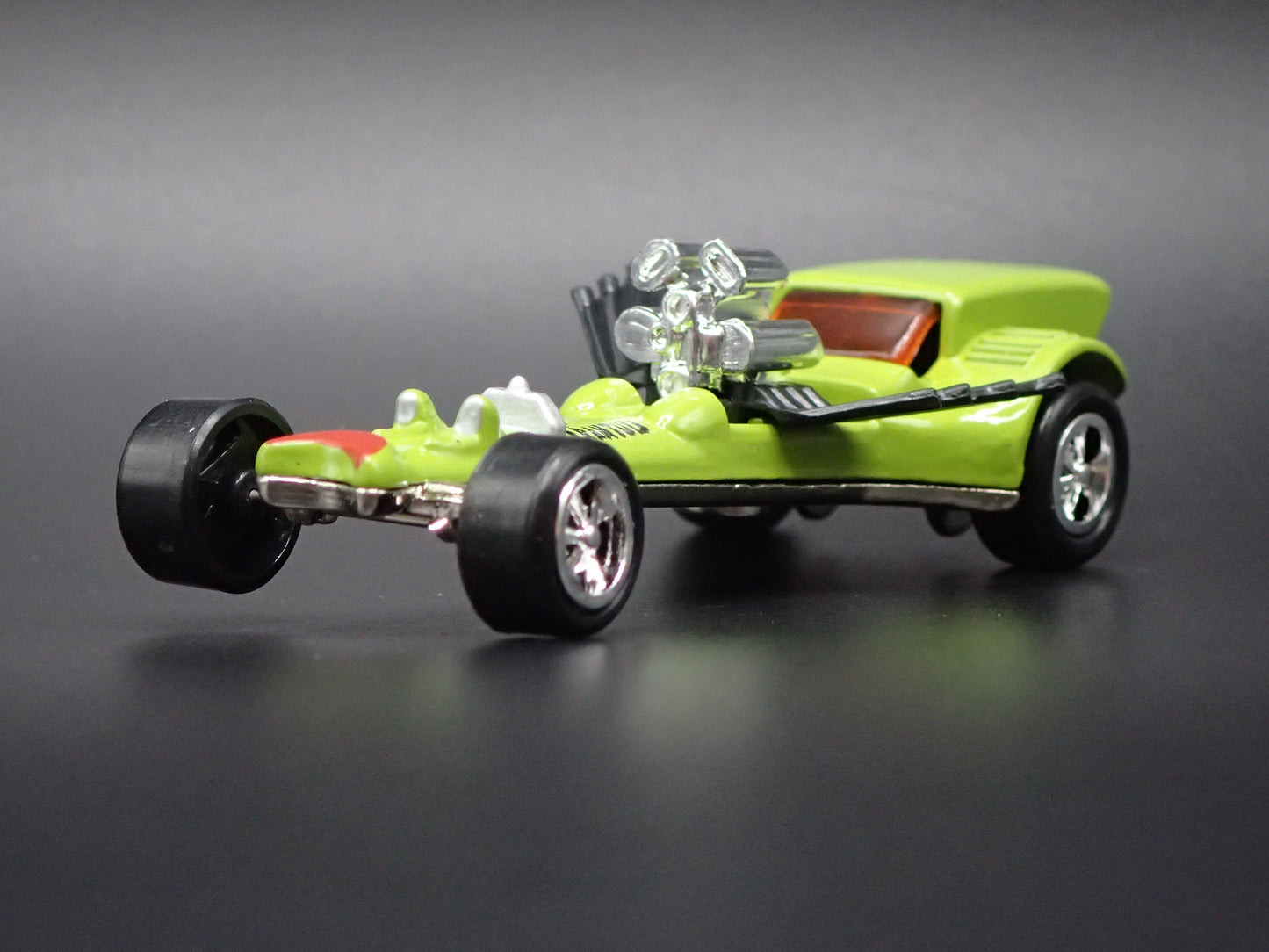 T'RANTULA NHRA DRAGSTER CUSTOM 1:64 SCALE COLLECTIBLE DIORAMA DIECAST MODEL CAR