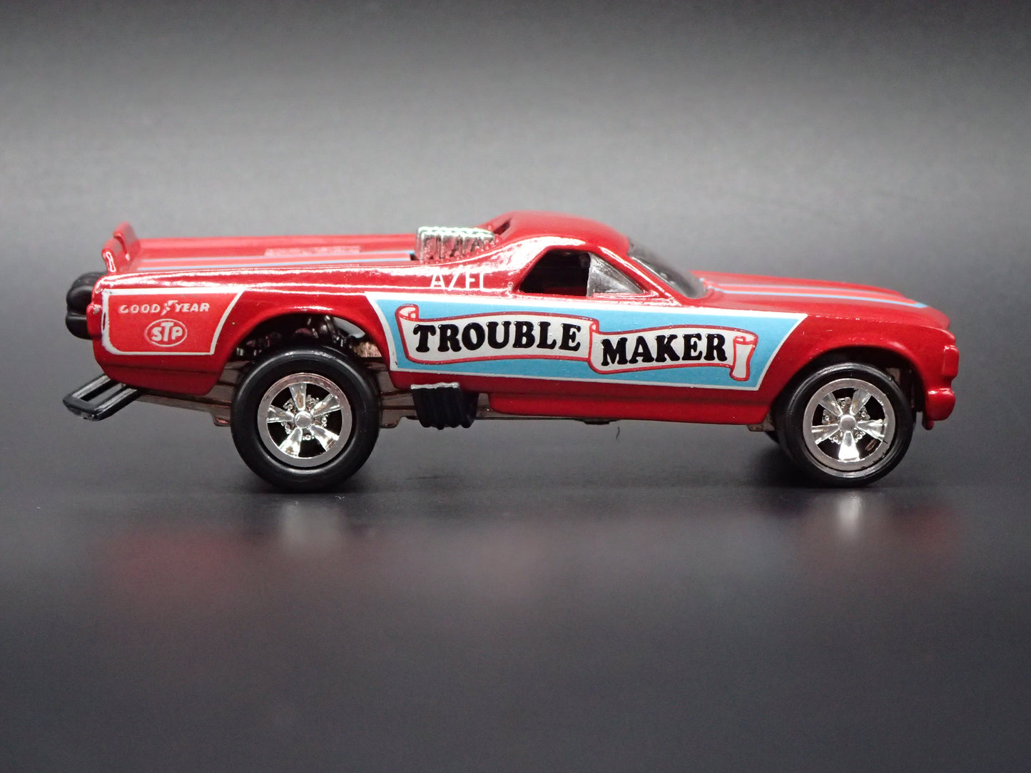 TROUBLE MAKER TOM DANIELS CUSTOM RED 1:64 SCALE DIORAMA DIECAST MODEL CAR