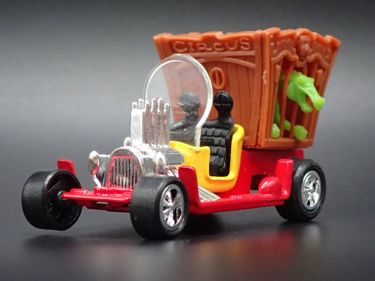 DRAGGIN DRAGON TOM DANIELS CUSTOM RED 1:64 SCALE DIORAMA DIECAST MODEL CAR