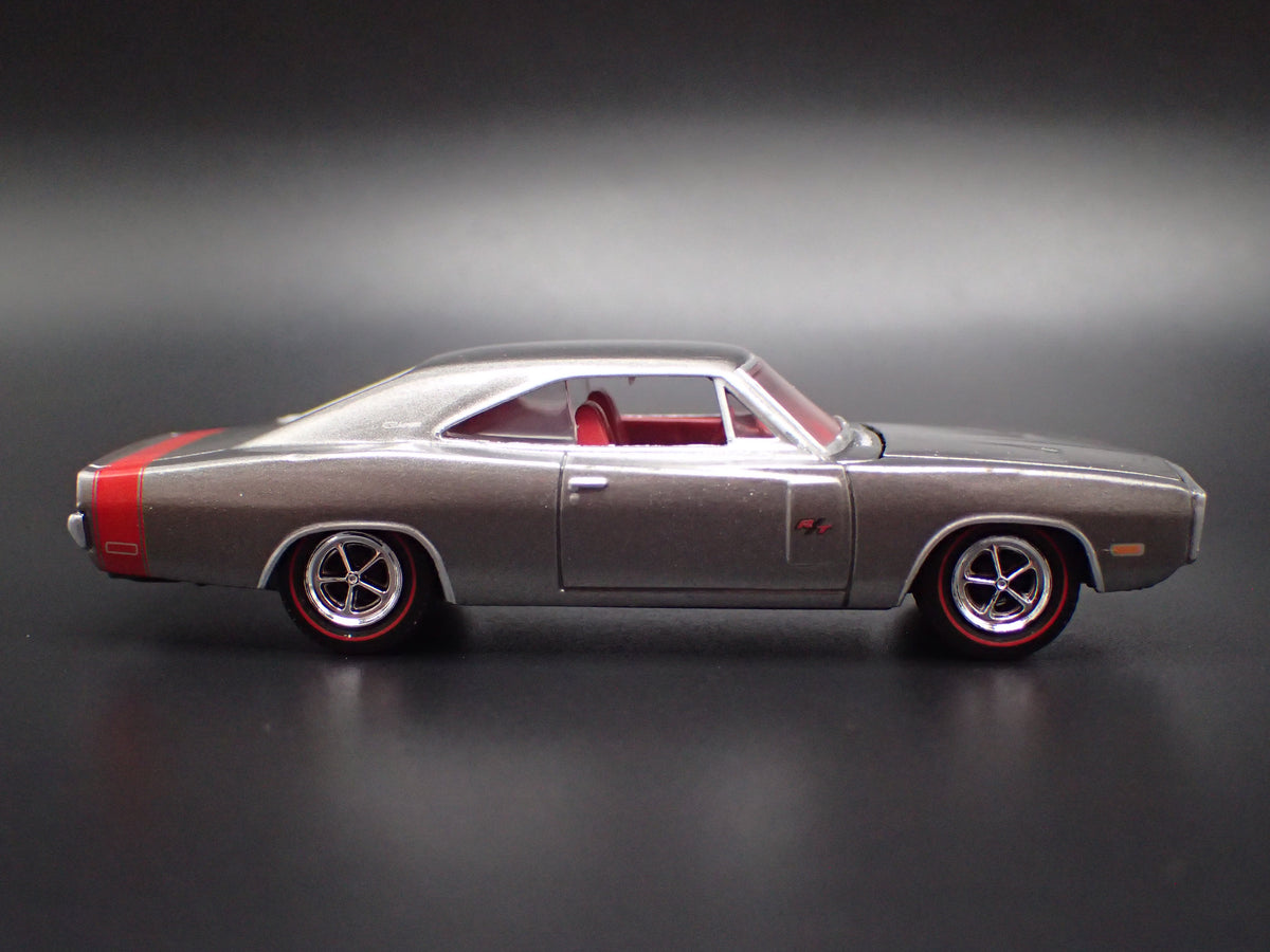 1970 70 DODGE CHARGER R/T SILVER 1:64 SCALE COLLECTIBLE DIECAST MODEL CAR