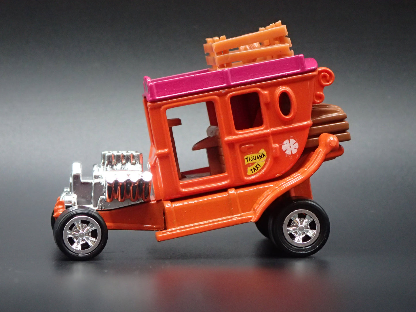 TIJUANA TAXI TOM DANIELS CUSTOM 1:64 SCALE COLLECTIBLE DIORAMA DIECAST MODEL CAR