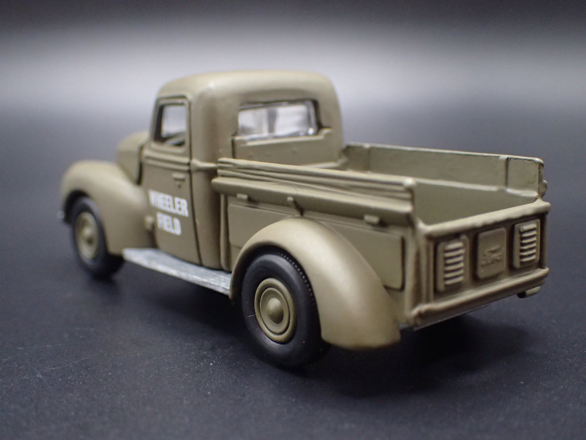 1940 40 FORD PICKUP TRUCK PEARL HARBOR 1:64 SCALE COLLECTIBLE DIORAMA DIECAST MODEL CAR