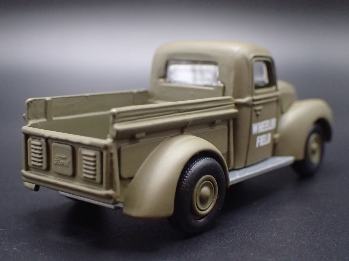 1940 40 FORD PICKUP TRUCK PEARL HARBOR 1:64 SCALE COLLECTIBLE DIORAMA DIECAST MODEL CAR