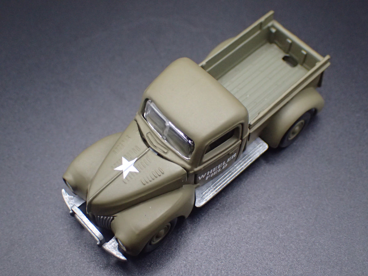 1940 40 FORD PICKUP TRUCK PEARL HARBOR 1:64 SCALE COLLECTIBLE DIORAMA DIECAST MODEL CAR