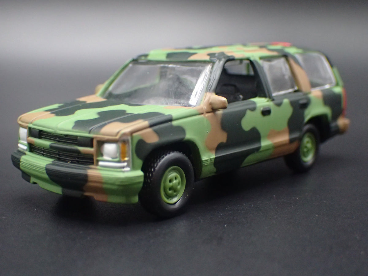 1997 97 CHEVY CHEVROLET TAHOE  COMMAND CUCV-II 1:64 SCALE LIMITED DIECAST MODEL CAR