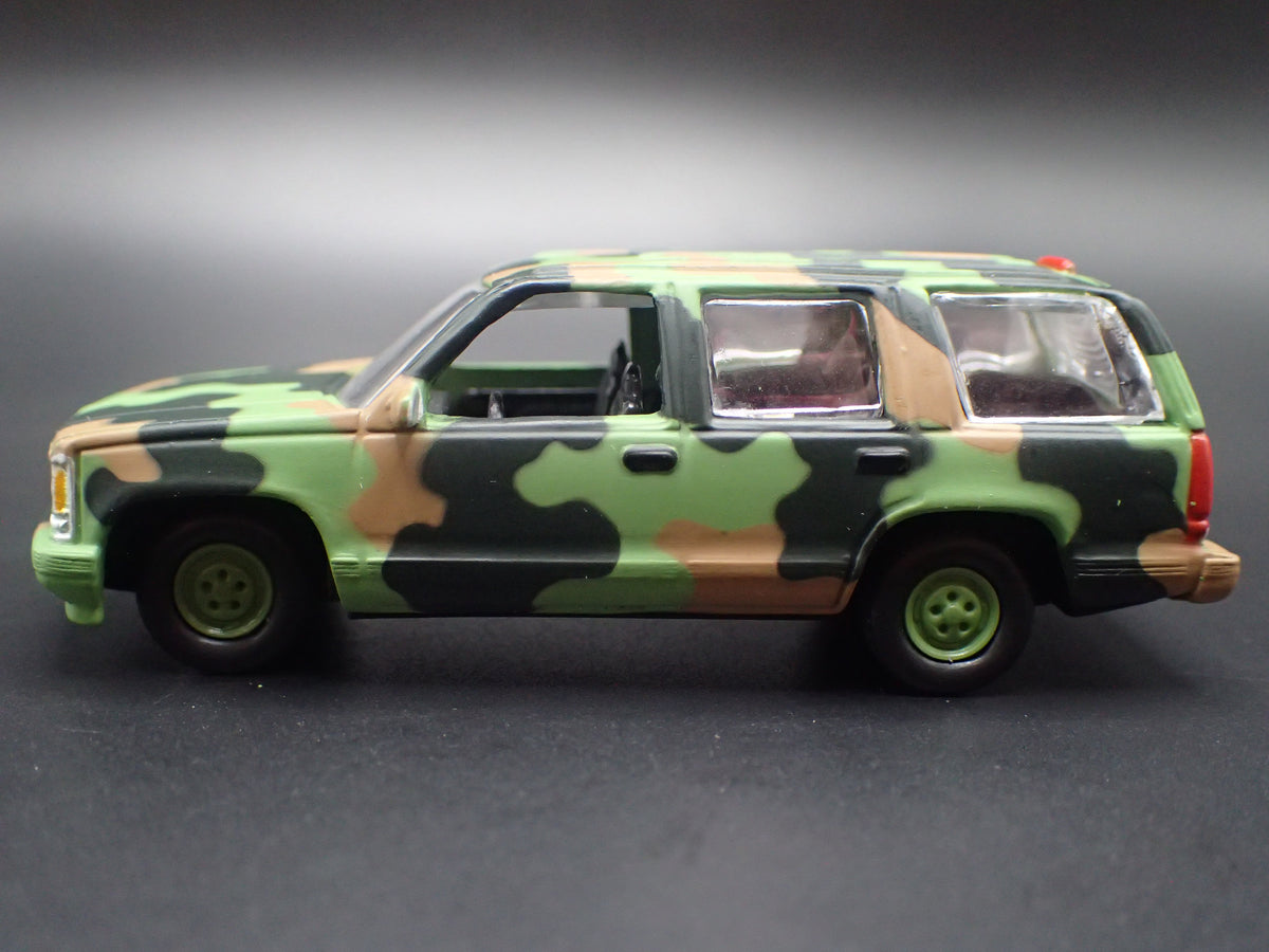 1997 97 CHEVY CHEVROLET TAHOE  COMMAND CUCV-II 1:64 SCALE LIMITED DIECAST MODEL CAR