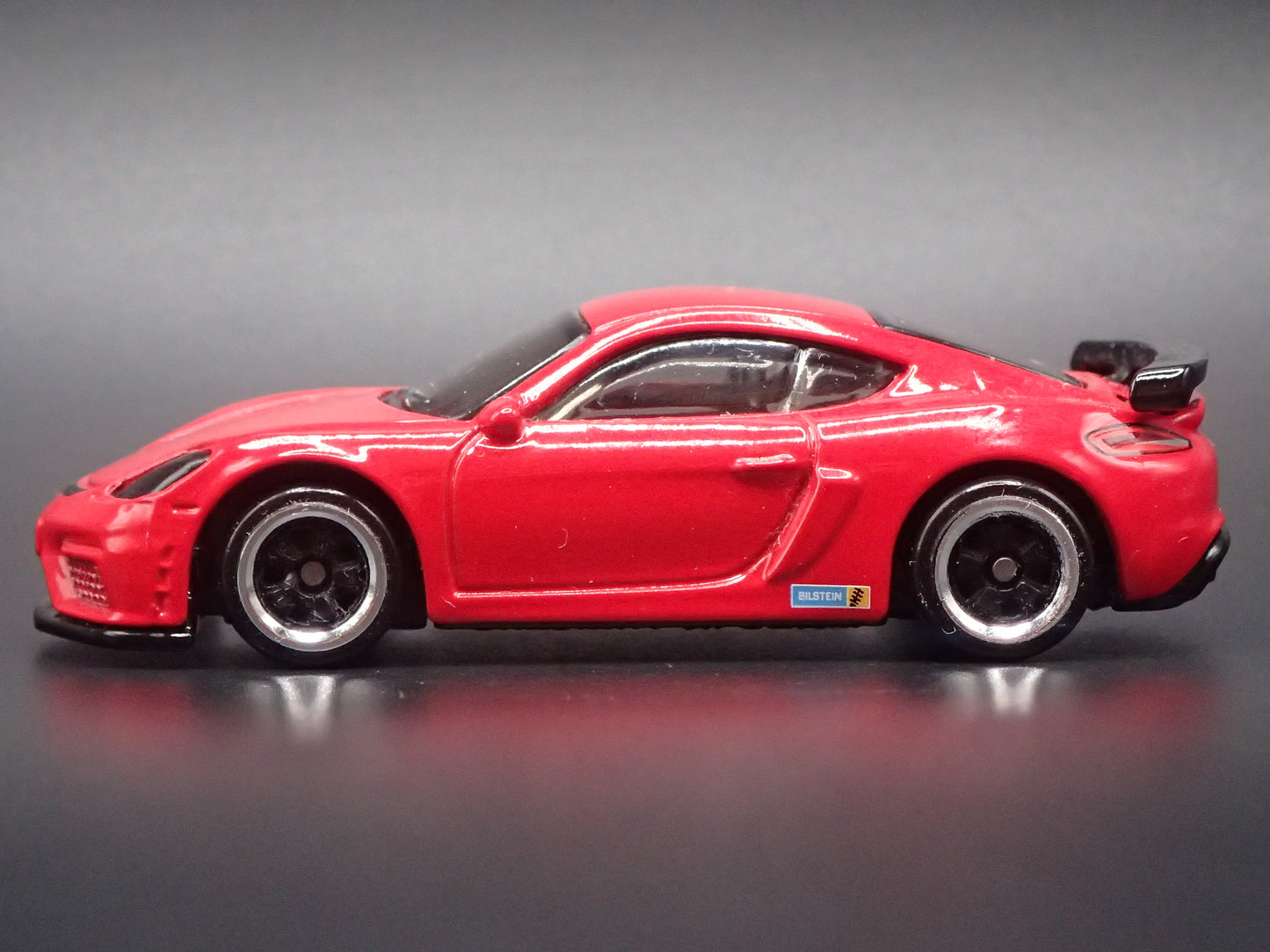 2020-2023 PORSCHE 718 CAYMAN GT4 RED 1:64 SCALE COLLECTIBLE DIECAST MODEL CAR