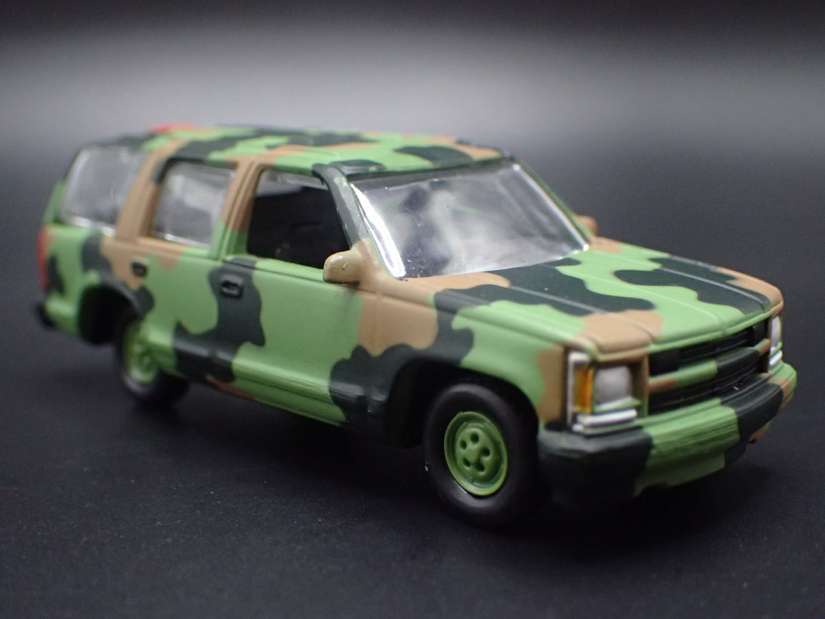 1997 97 CHEVY CHEVROLET TAHOE  COMMAND CUCV-II 1:64 SCALE LIMITED DIECAST MODEL CAR