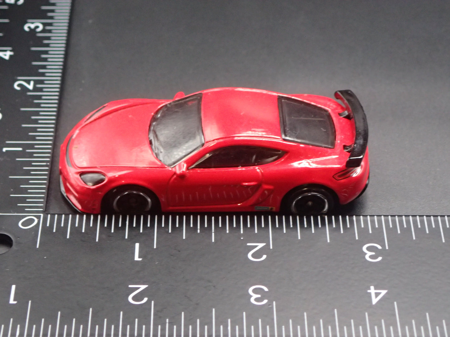 2020-2023 PORSCHE 718 CAYMAN GT4 RED 1:64 SCALE COLLECTIBLE DIECAST MODEL CAR