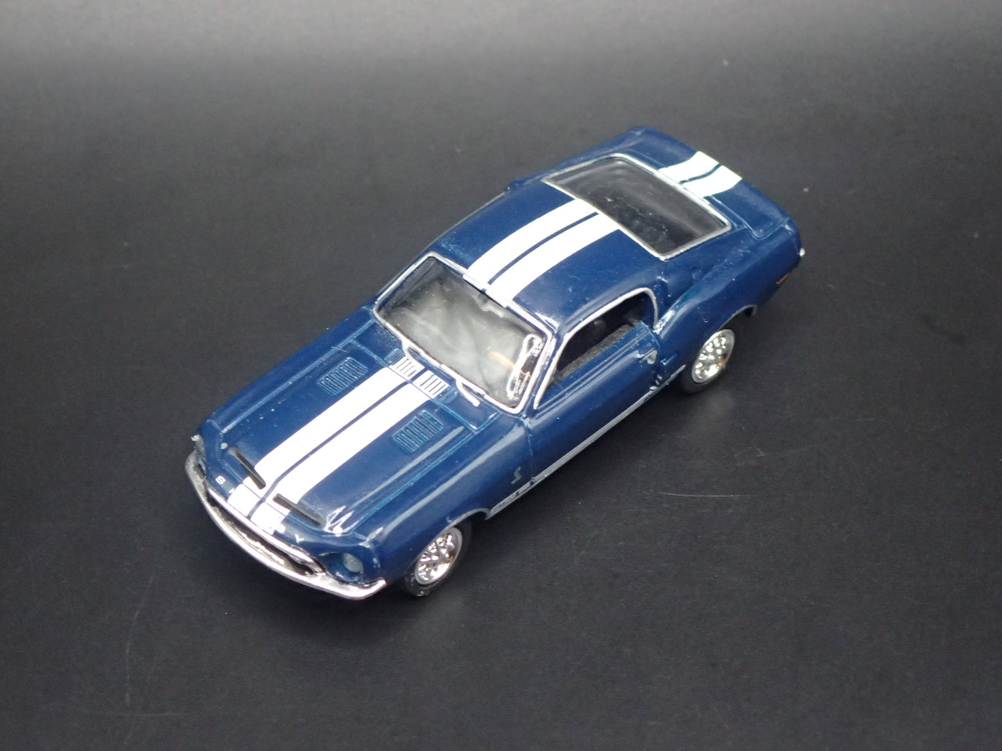 1968 68 FORD MUSTANG SHELBY GT500 BLUE 1:64 SCALE DIORAMA DIECAST MODEL CAR