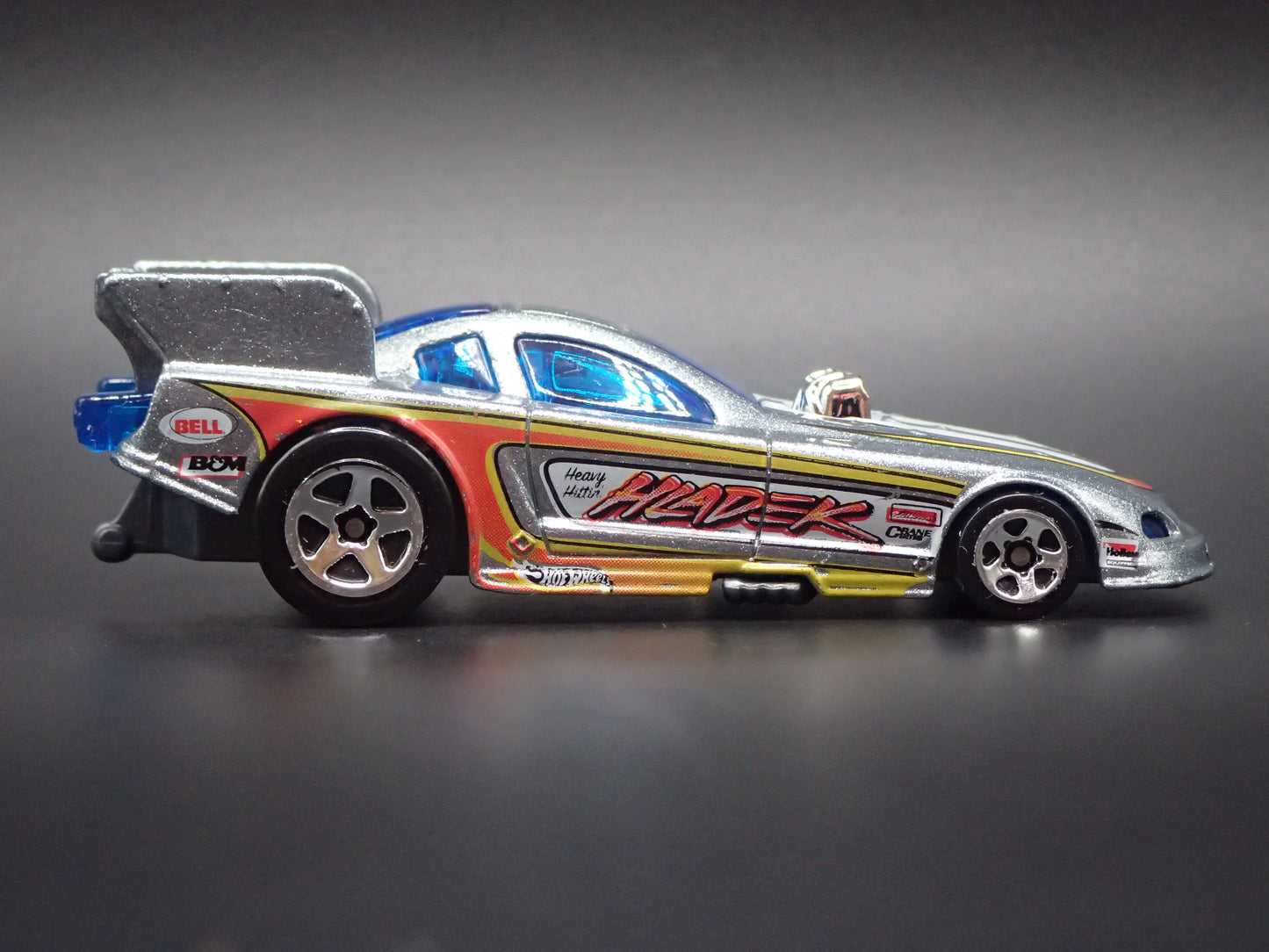 2005-2009 FORD MUSTANG FUNNY CAR NHRA SILVER 1:64 SCALE DIORAMA DIECAST MODEL CAR
