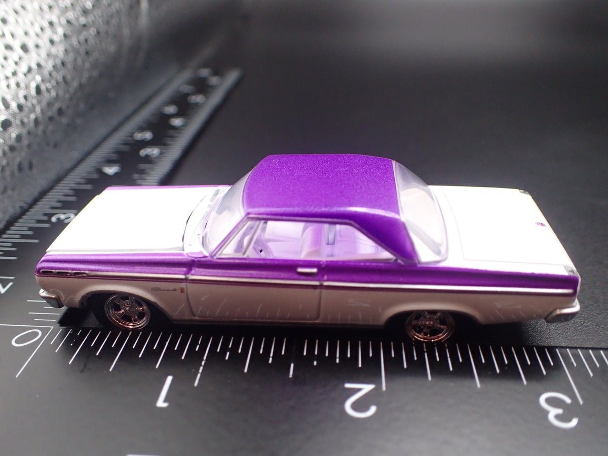1965 65 DODGE CORONET WHITE 1/64 SCALE COLLECTIBLE DIECAST MODEL CAR