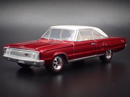 1967 67 DODGE CORONET R/T RED 1/64 SCALE COLLECTIBLE DIORAMA DIECAST MODEL CAR