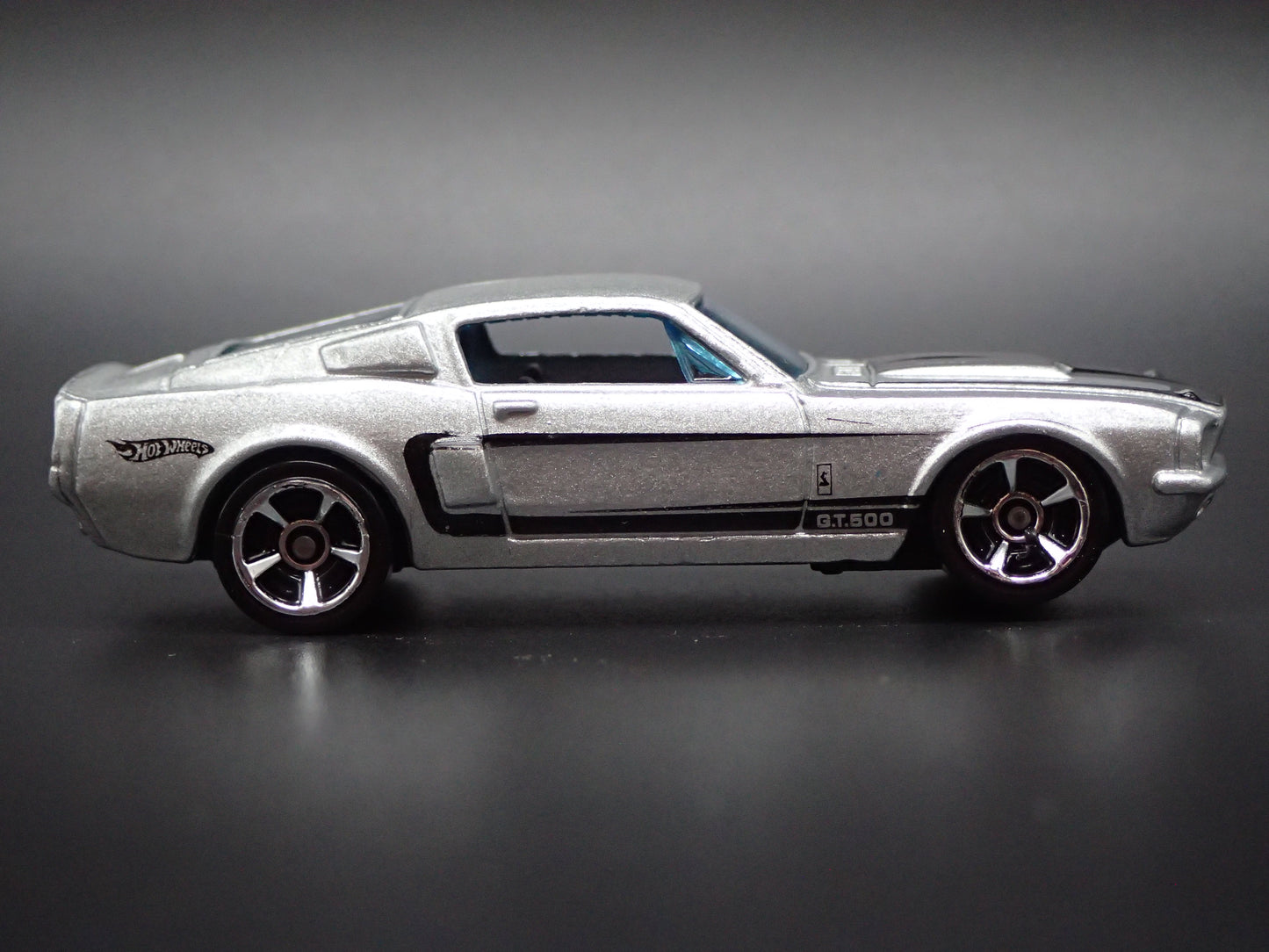 1967 67 FORD MUSTANG SHELBY GT500 FASTBACK SILVER 1:64 SCALE DIECAST MODEL CAR