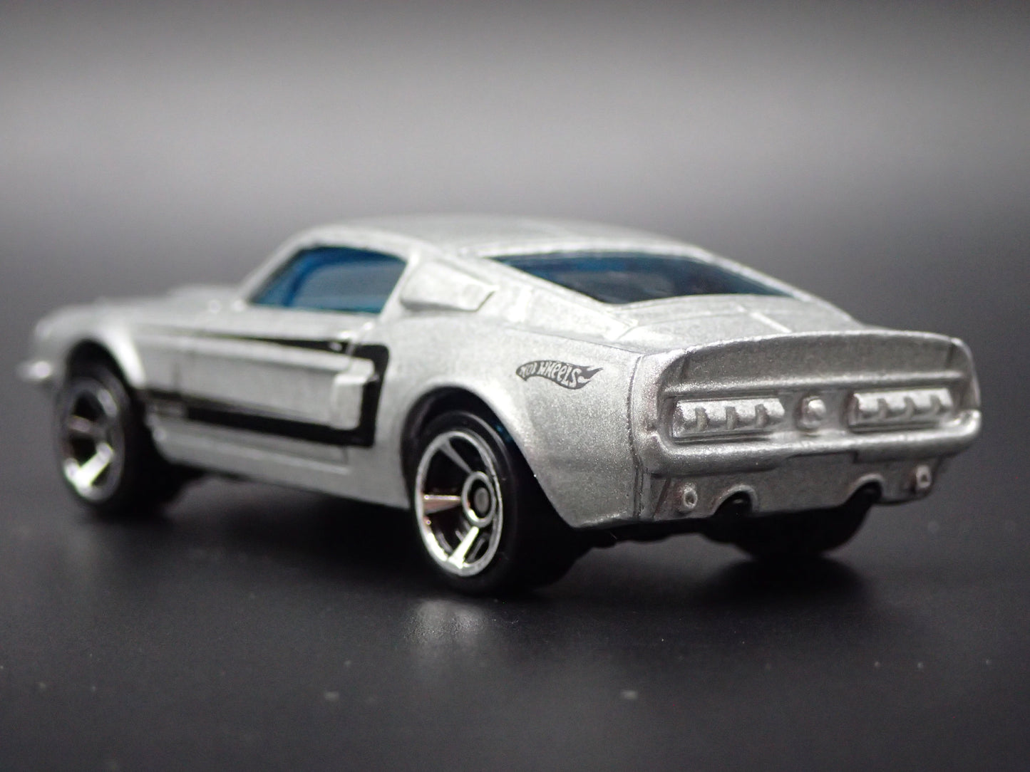 1967 67 FORD MUSTANG SHELBY GT500 FASTBACK SILVER 1:64 SCALE DIECAST MODEL CAR