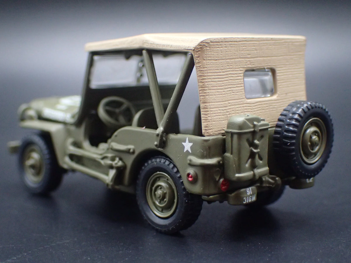 WWII WILLYS MB JEEP MILITARY ARMY 1:64 SCALE DIORAMA DIECAST MODEL CAR