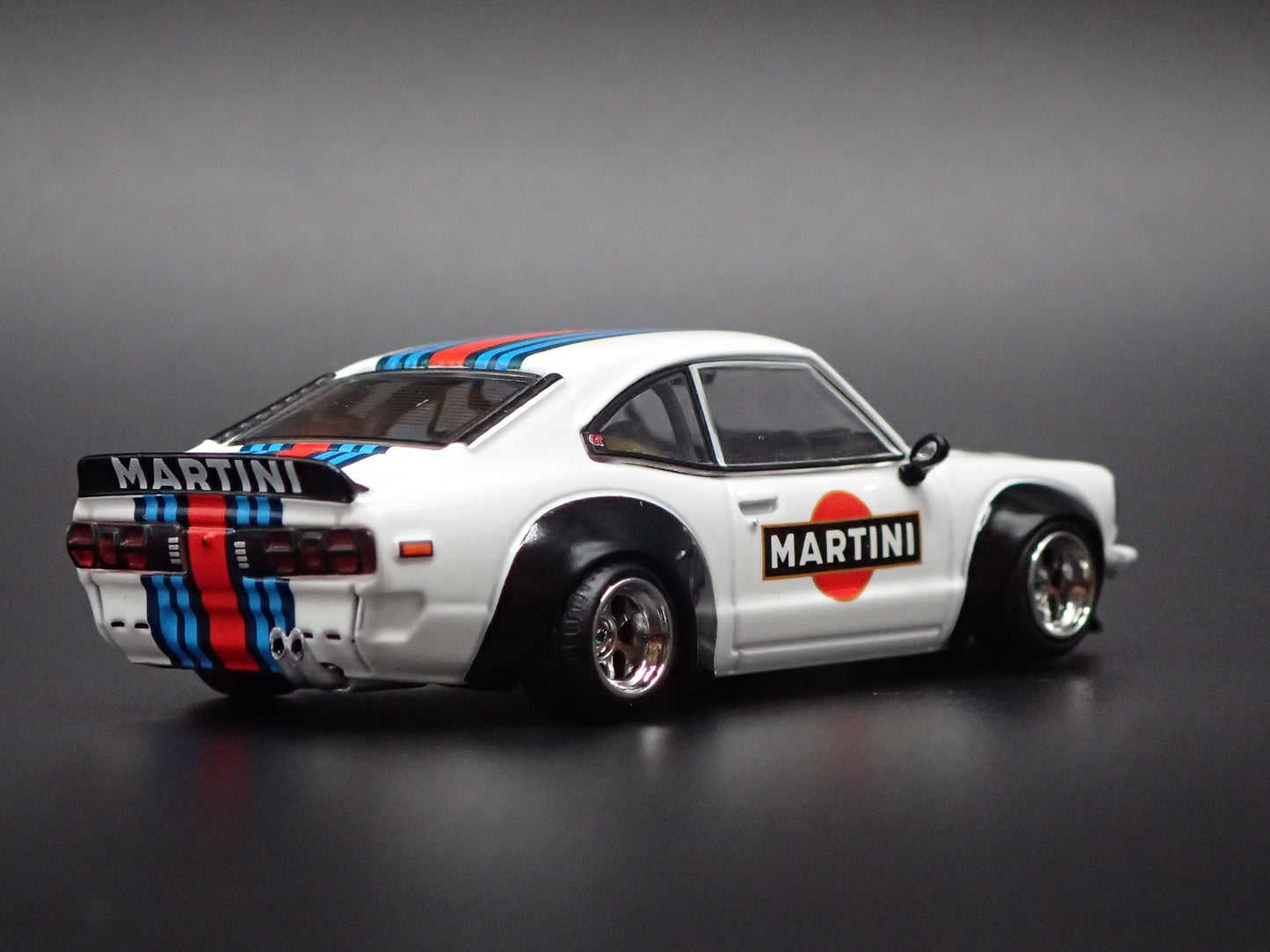 1971-1978 MAZDA RX3 SAVANNA MARTINI JDM RACING 1:64 SCALE DIORAMA DIECAST MODEL CAR