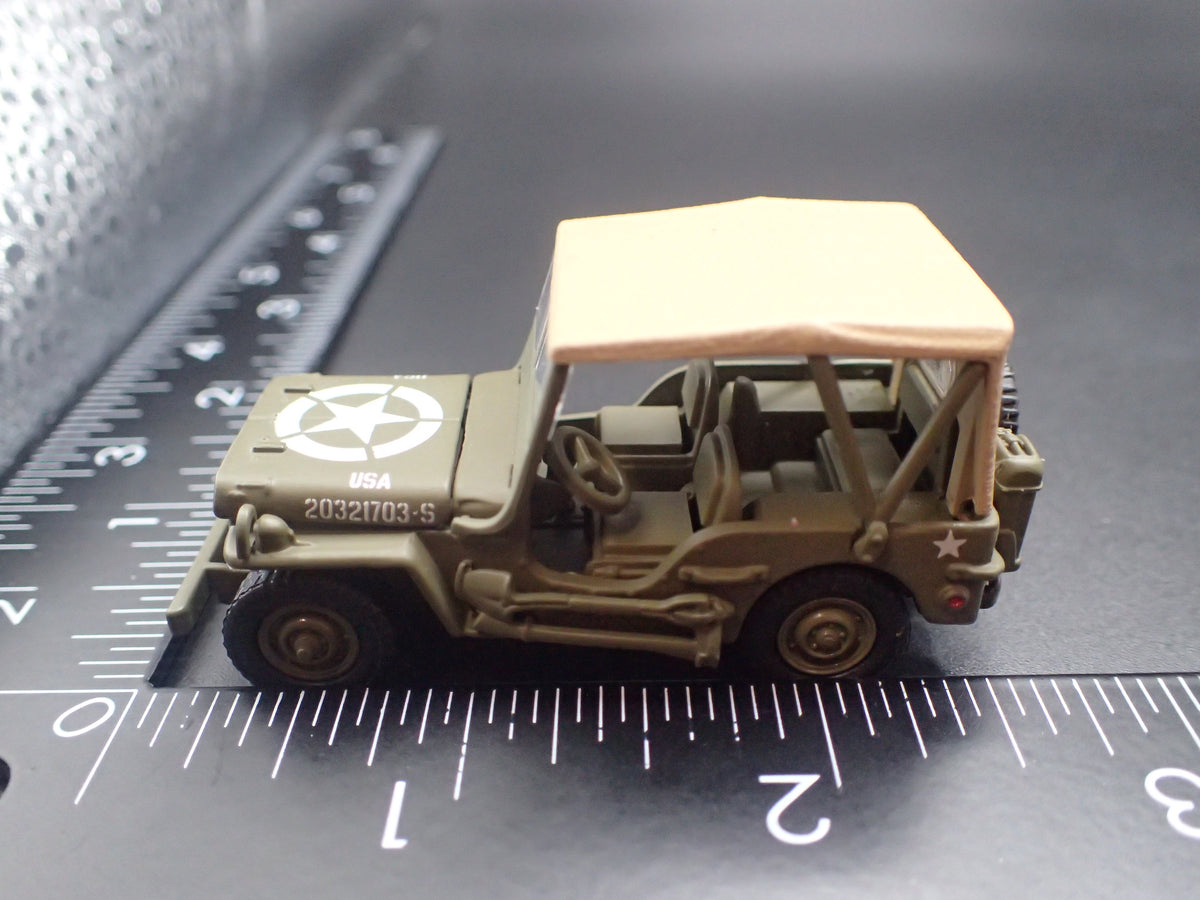 WWII WILLYS MB JEEP MILITARY ARMY 1:64 SCALE DIORAMA DIECAST MODEL CAR