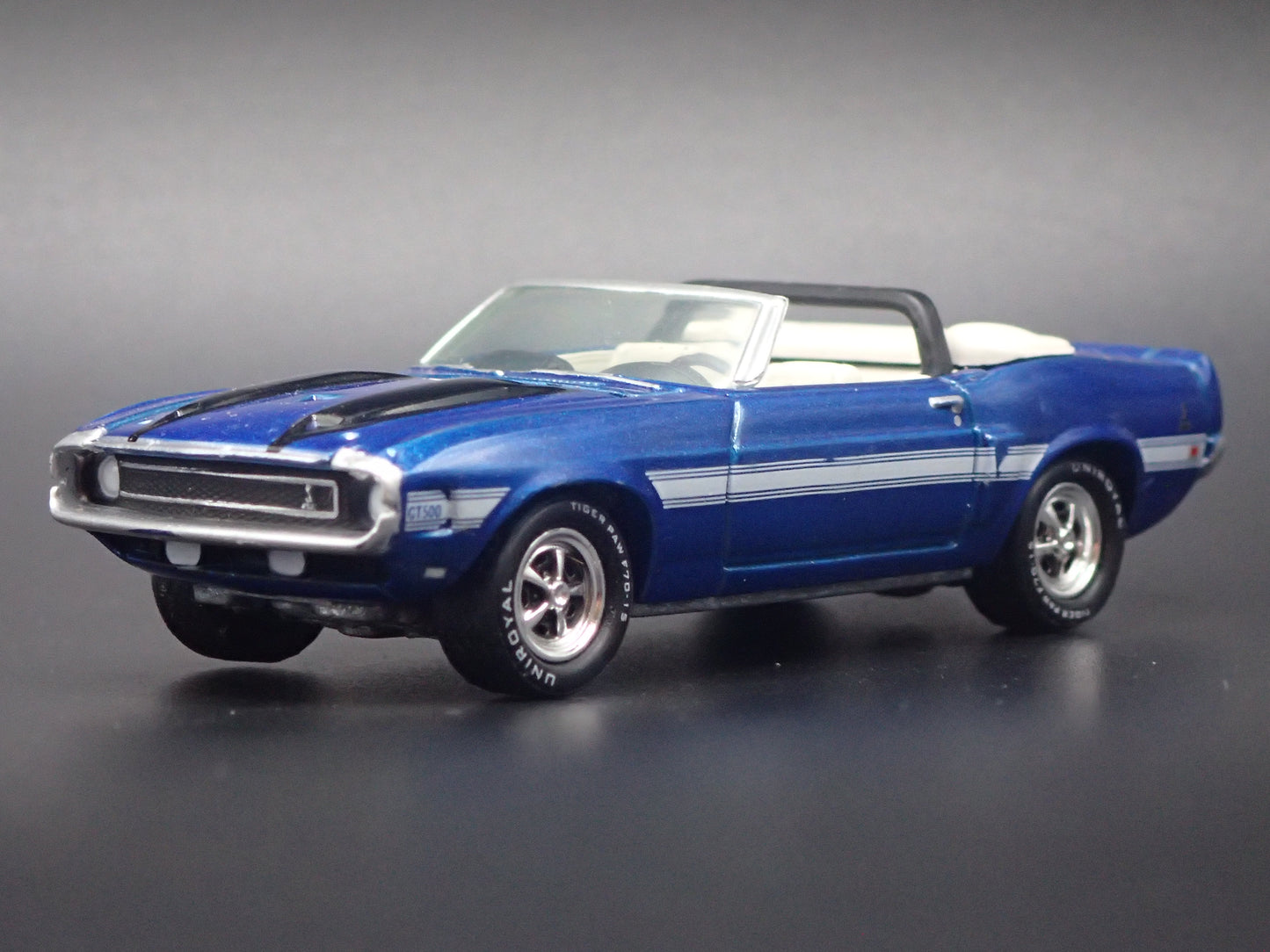 1970 70 FORD MUSTANG SHELBY GT500 CONVERTIBLE 1/64 SCALE DIECAST MODEL CAR