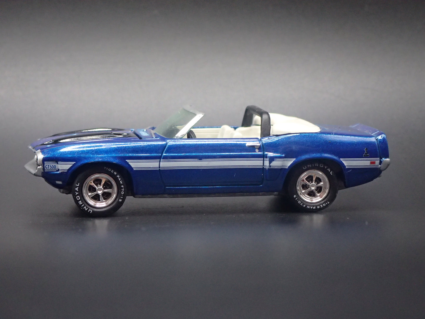 1970 70 FORD MUSTANG SHELBY GT500 CONVERTIBLE 1/64 SCALE DIECAST MODEL CAR