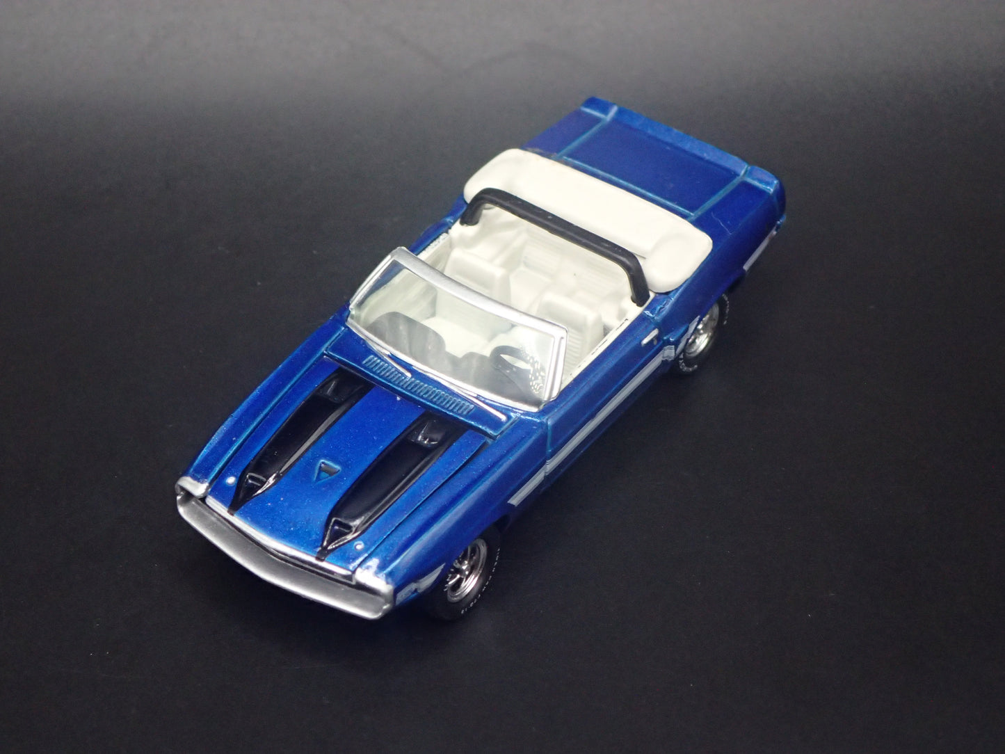 1970 70 FORD MUSTANG SHELBY GT500 CONVERTIBLE 1/64 SCALE DIECAST MODEL CAR