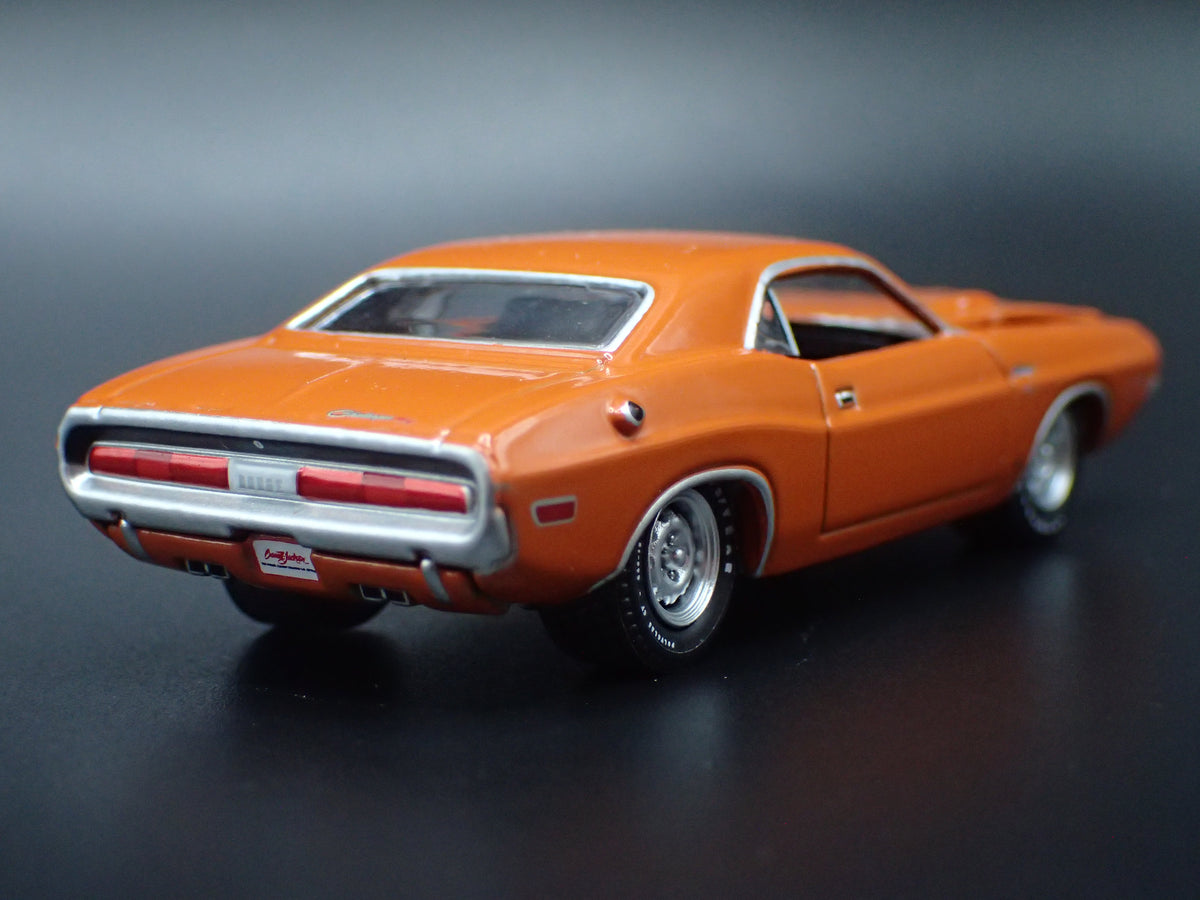 1970 70 DODGE CHALLENGER RT ORANGE 1:64 SCALE COLLECTIBLE DIECAST MODEL CAR