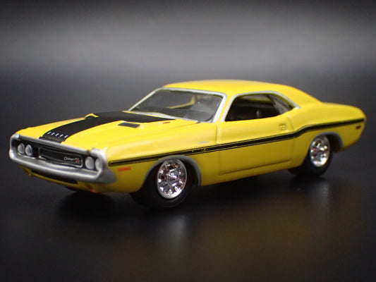 1970 70 DODGE CHALLENGER YELLOW 1:64 SCALE COLLECTIBLE DIECAST MODEL CAR