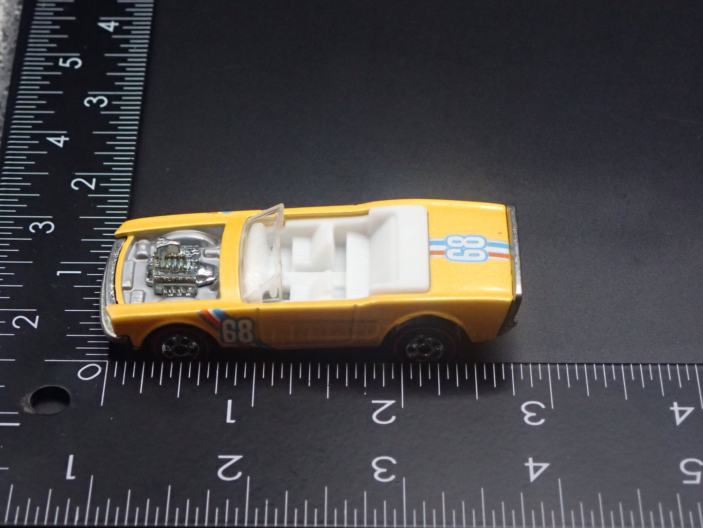 1968 68 FORD MUSTANG CUSTOM CONVERTIBLE YELLOW 1:64 SCALE DIECAST MODEL CAR