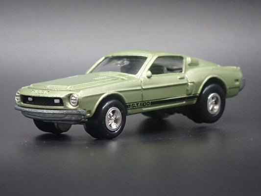 1968 68 FORD MUSTANG SHELBY GT500 GREEN 1:64 SCALE DIORAMA DIECAST MODEL CAR