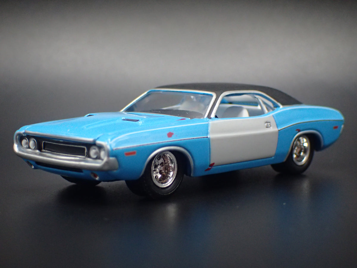 1970 70 DODGE CHALLENGER PROJECT IN PROGRESS BLUE 1:64 SCALE DIECAST MODEL CAR