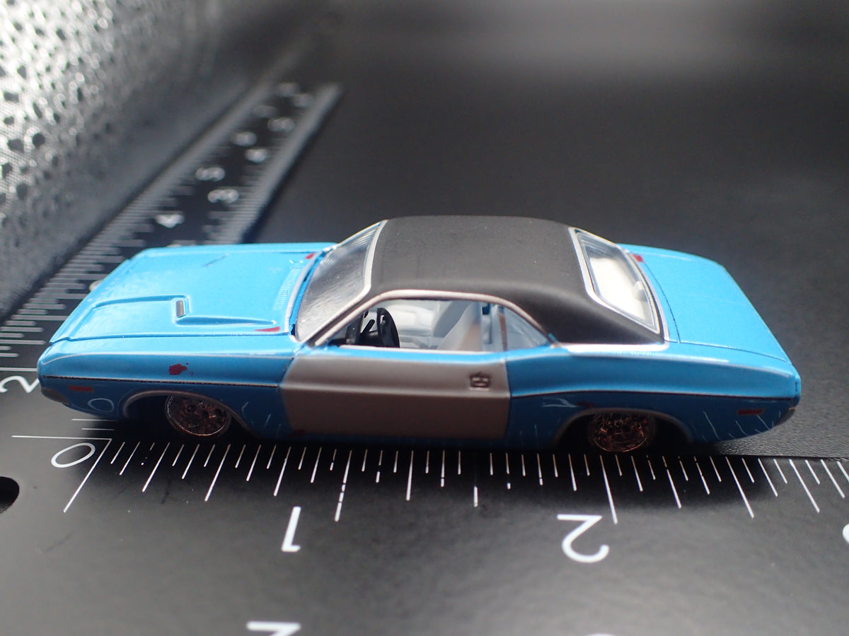 1970 70 DODGE CHALLENGER PROJECT IN PROGRESS BLUE 1:64 SCALE DIECAST MODEL CAR
