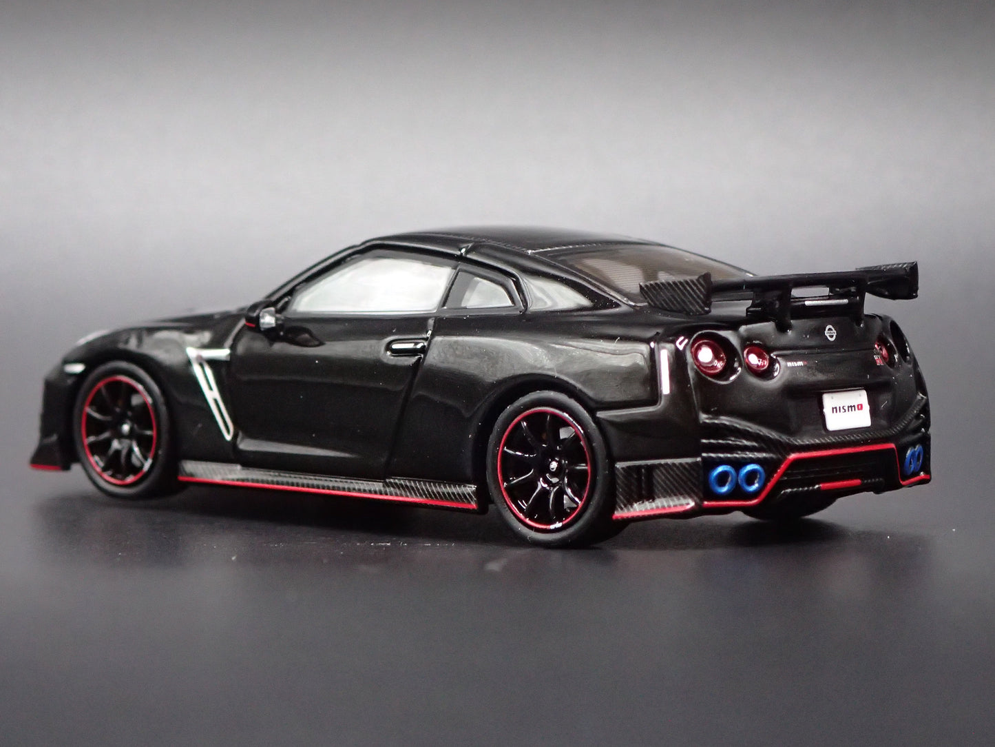 2023-2025 NISSAN GTR R35 SKYLINE NISMO BLACK 1:64 SCALE DIECAST MODEL CAR