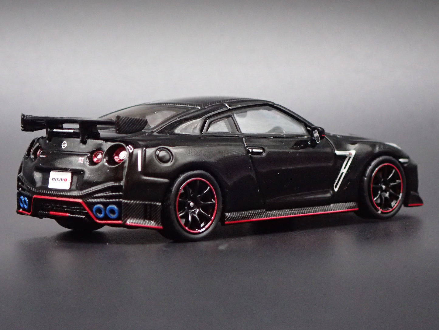 2023-2025 NISSAN GTR R35 SKYLINE NISMO BLACK 1:64 SCALE DIECAST MODEL CAR