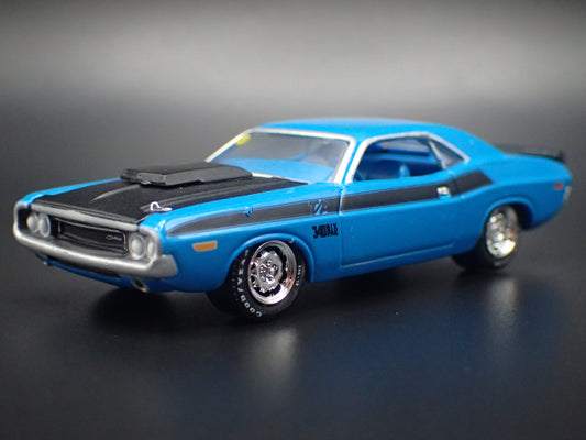 1970 70 DODGE CHALLENGER TA 340 BLUE 1/64 SCALE DIORAMA DIECAST MODEL CAR
