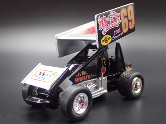 SPRINT CAR #69 BRENT KAEDING JW HUNT 1:64 SCALE DIORAMA DIECAST MODEL CAR