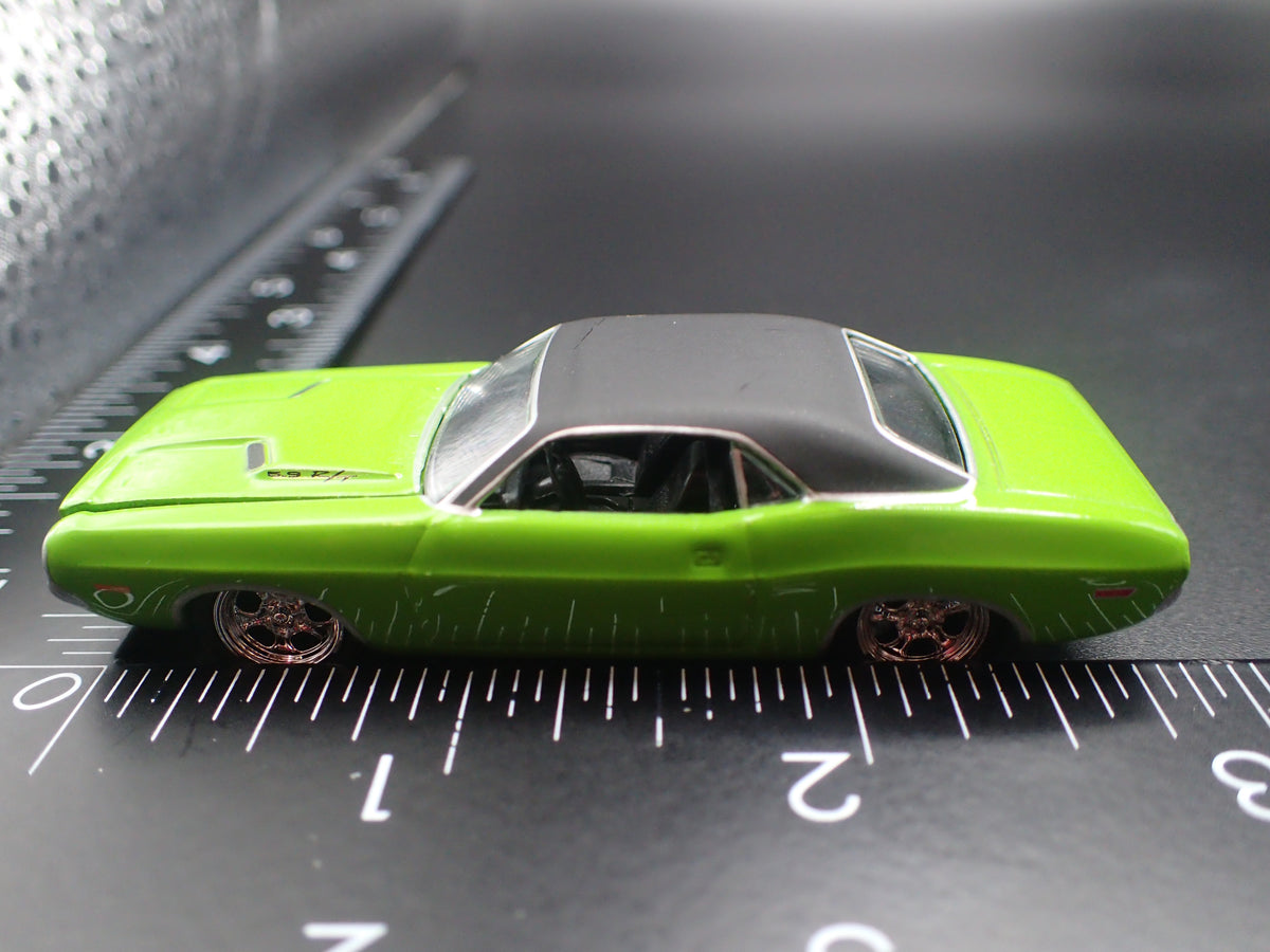 1970 70 DODGE CHALLENGER GREEN 1:64 SCALE COLLECTIBLE DIECAST MODEL CAR