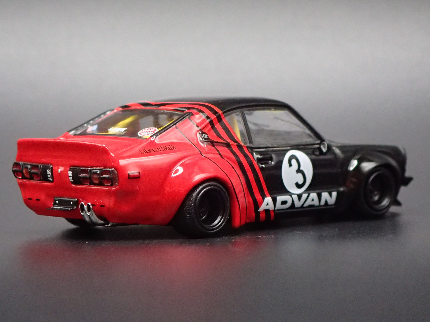 1971-1978 MAZDA RX3 SAVANNA ADVAN LBWK JDM RACING 1:64 SCALE DIORAMA DIECAST MODEL CAR