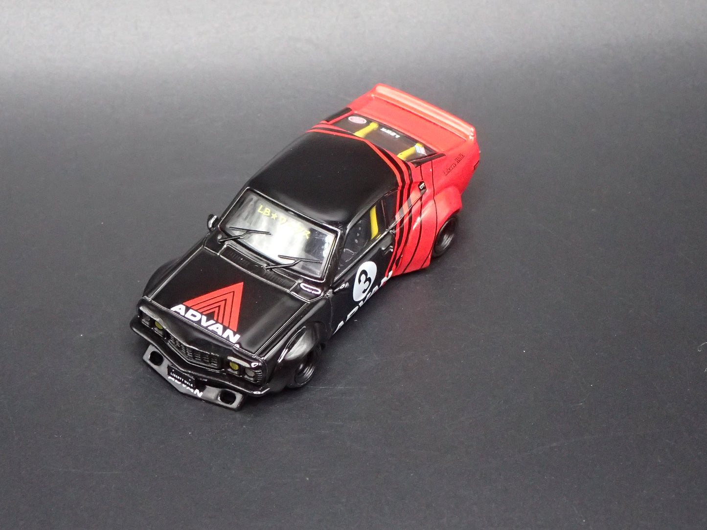 1971-1978 MAZDA RX3 SAVANNA ADVAN LBWK JDM RACING 1:64 SCALE DIORAMA DIECAST MODEL CAR