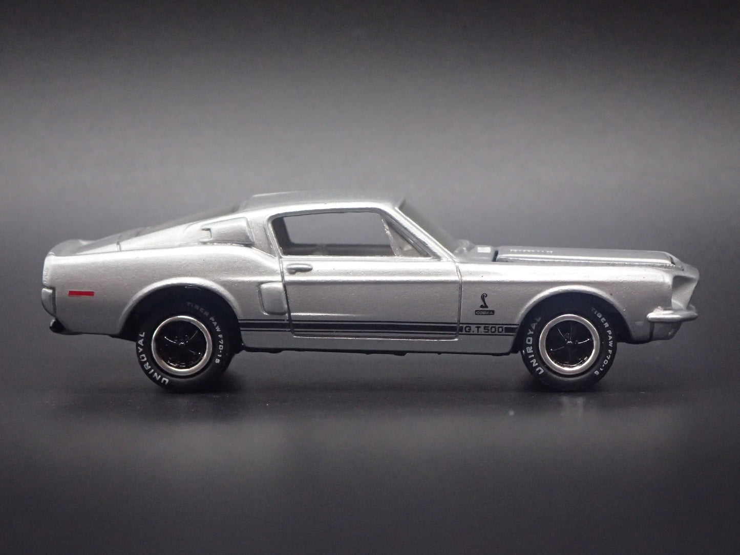 1968 68 FORD MUSTANG SHELBY GT500 FASTBACK SILVER 1:64 SCALE DIECAST MODEL CAR