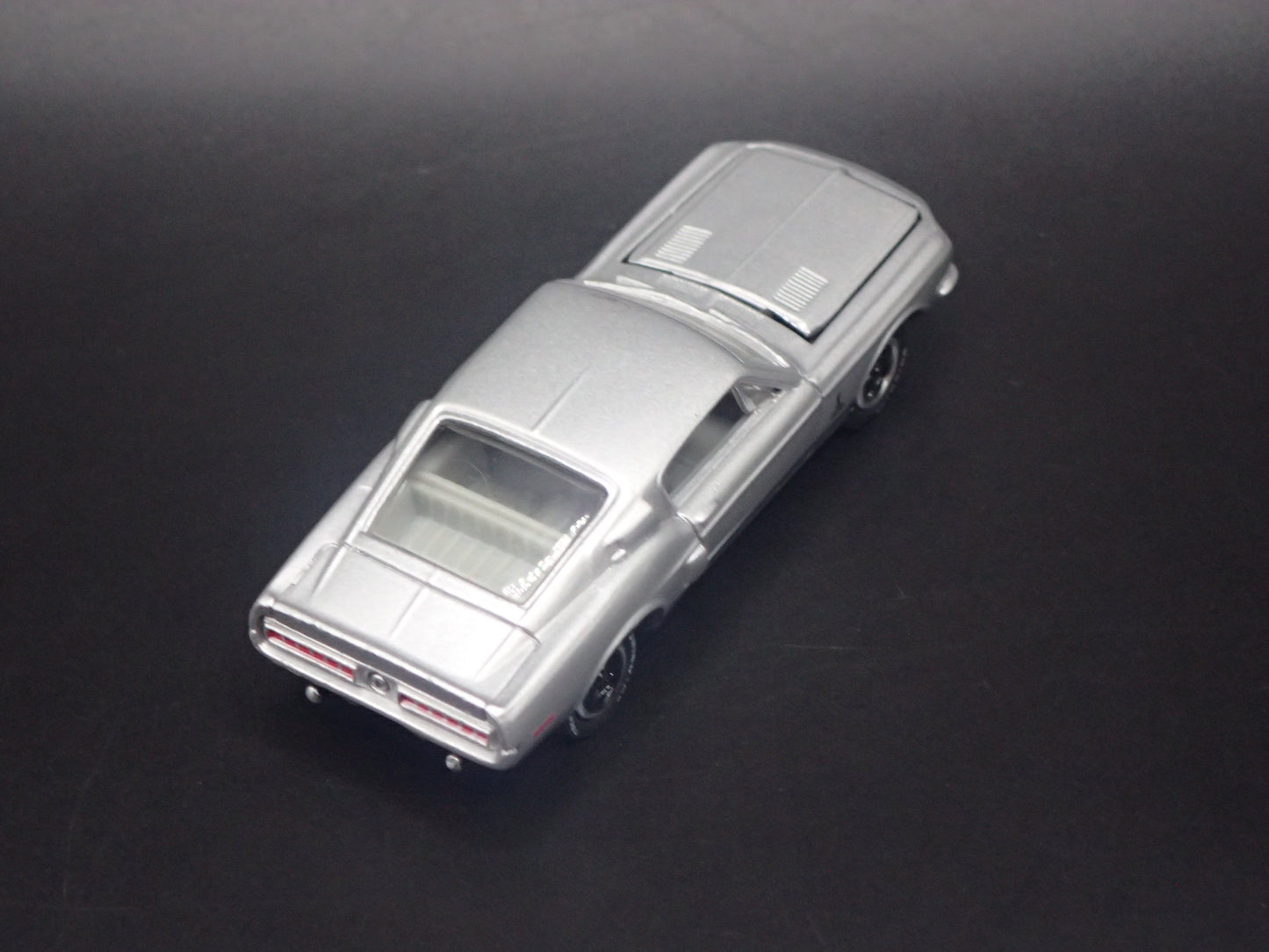1968 68 FORD MUSTANG SHELBY GT500 FASTBACK SILVER 1:64 SCALE DIECAST MODEL CAR