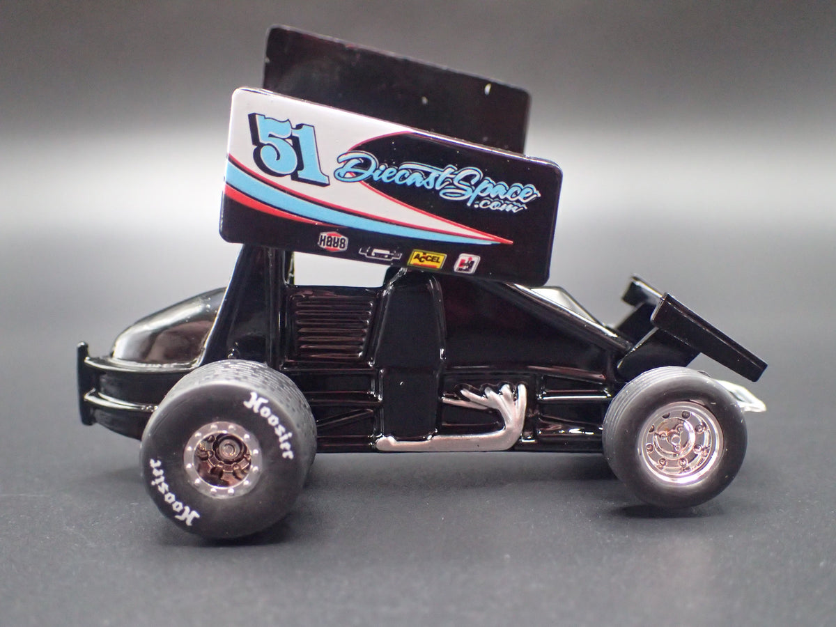 SPRINT CAR #51 DIECASTSPACE.COM 1:64 SCALE DIORAMA DIECAST MODEL CAR