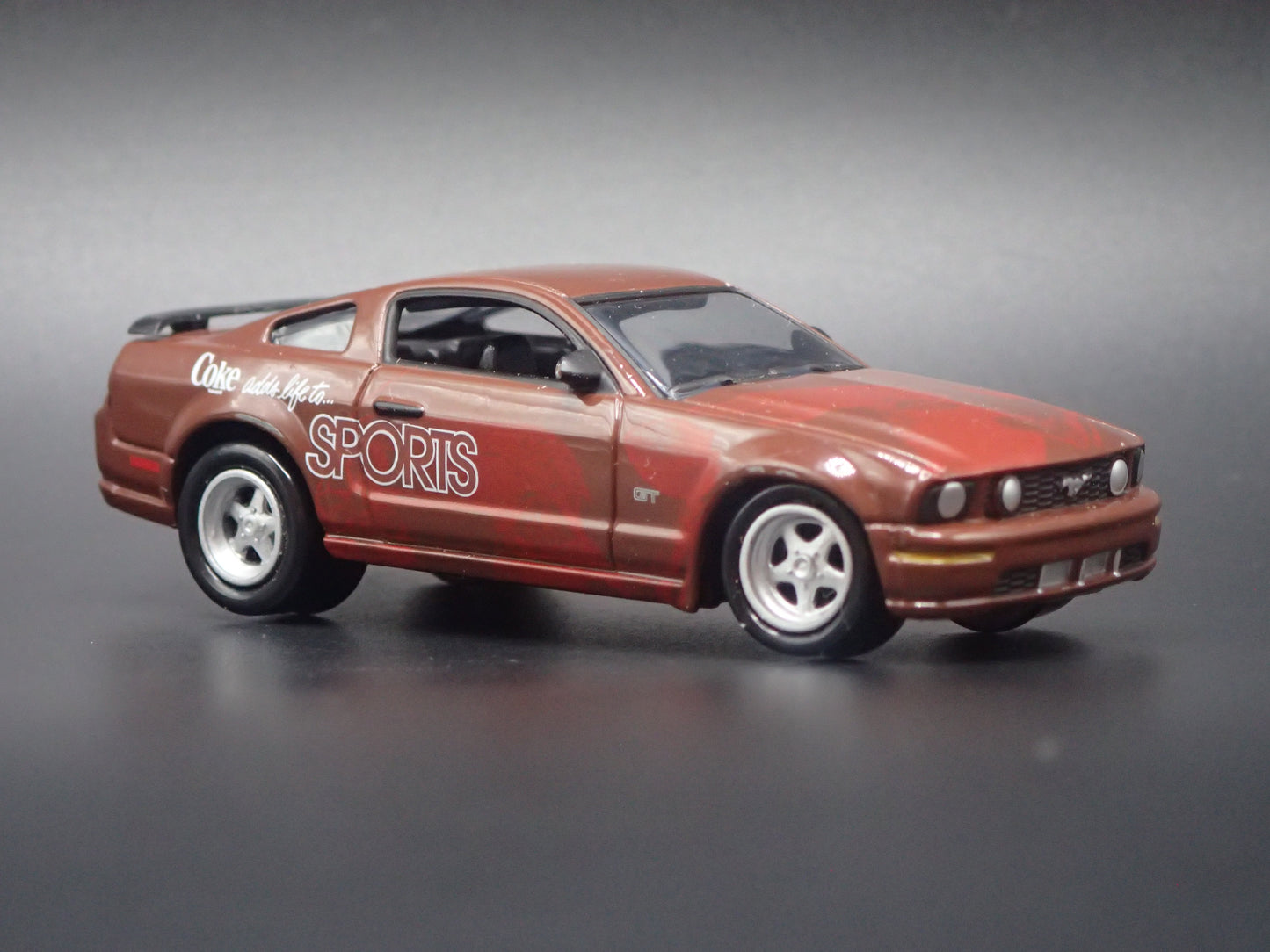 2005-2009 FORD MUSTANG GT COCA COLA COKE 1:64 SCALE DIORAMA DIECAST MODEL CAR