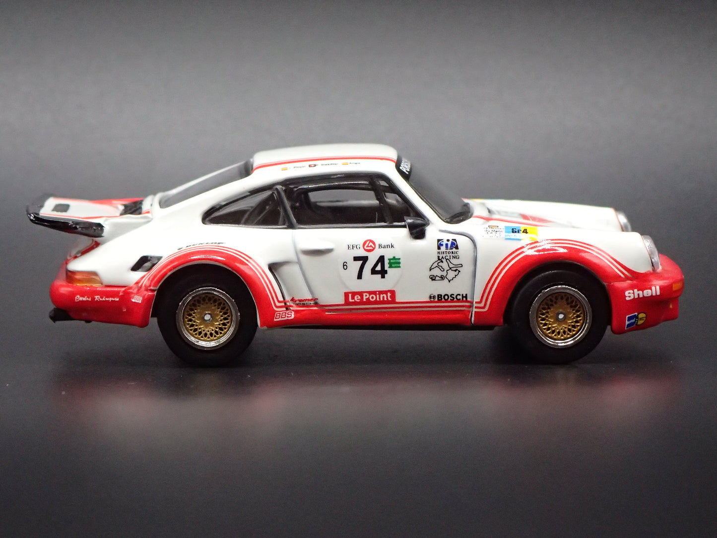 PORSCHE 911 CARRERA RSR 3.0 AURORA RACING 1:64 SCALE DIECAST MODEL CAR